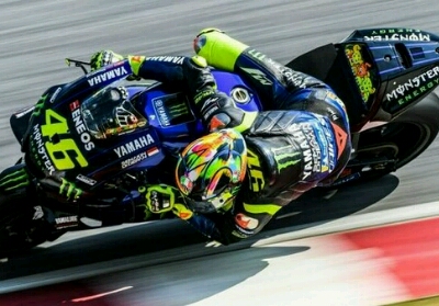 Valentino Rossi di lintasan MotoGP.