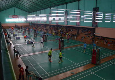 Suasana turnamen badminton Permadhis Cup 2018 hari pertama, Kamis (15/3/2018) di Gor Angkasa Pekanbaru.