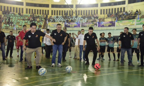 Diikuti Tim Wabup Buka Turnamen Futsal Dpd Knpi Bengkalis Cup