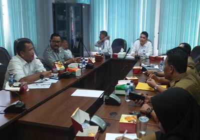  Komisi III DPRD Kota Pekanbaru hari ini Senin (29/7/2019) menggelar rapat dengar pendapat (Hearing) bersama Dinas Pendidikan (Disdik) Kota Pekanbaru