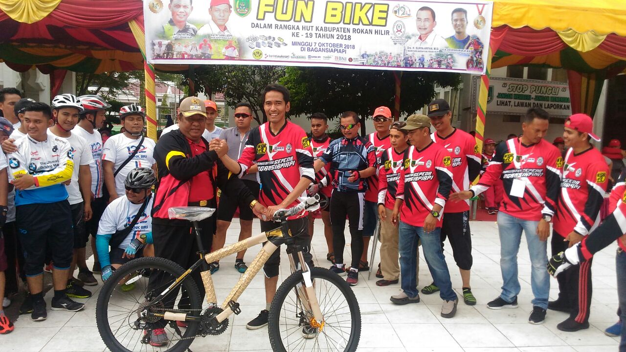 Sempena HUT ke-19 Rohil, ratusan peserta ramaikan Fun Bike.