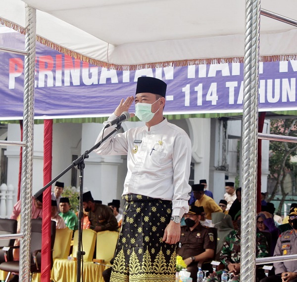 Bupati Rokan Hilir (Rohil) Afrizal Sintong pimpin upacara peringatan Hari Kebangkitan Nasional Jumat (20/5/2022).