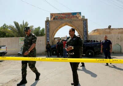Bom bunuh diri terjadi di masjid di Baladiyat, Irak.