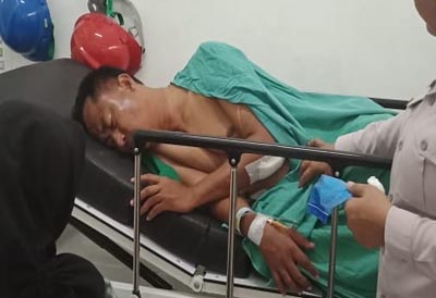 Kasat Narkoba Polres Siak AKP Jaelani terbaring di Rumah Sakit paska mendapat perawatan usai terkena tembakan dalam insiden rusuh Rutan Siak. 