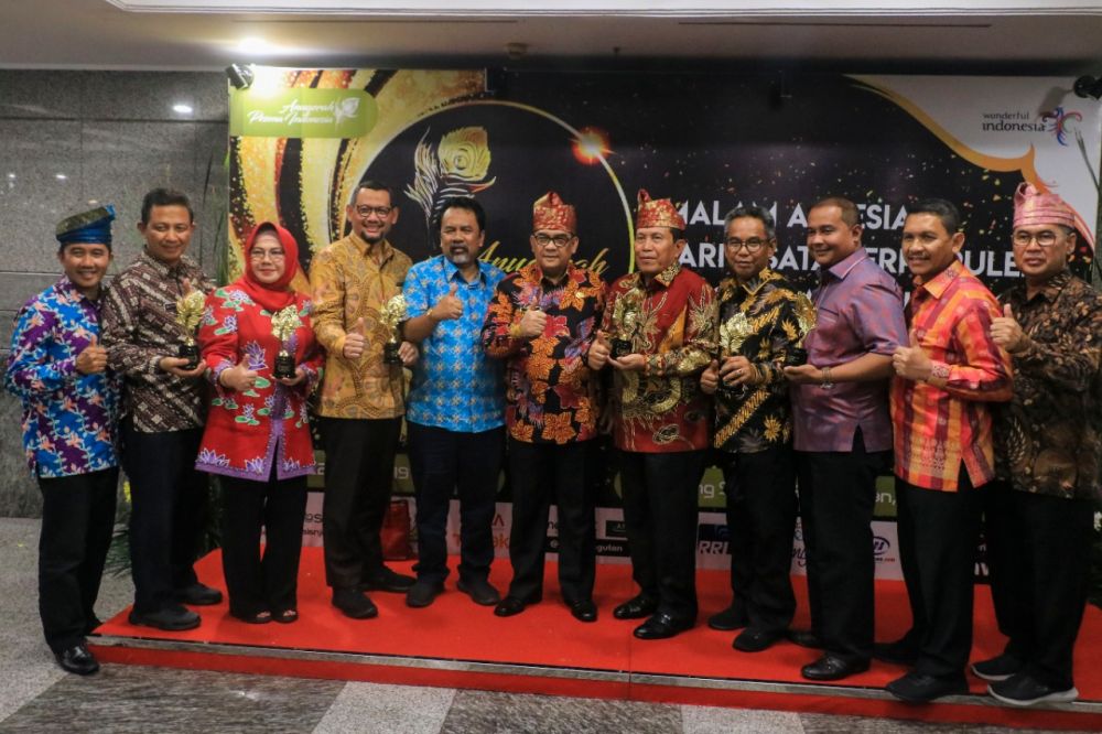 Riau terima penghargaan API 2019.