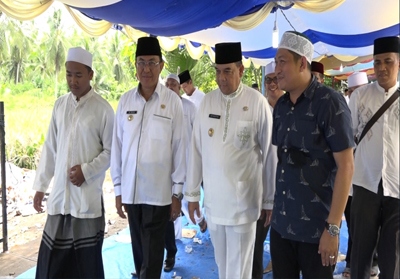 Bupati Kabupaten Inhil, HM Wardan menghadiri peringatan haul Syekh Abdurrahman Siddiq Bin Muhammad Afif Al-Banjari 