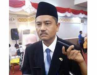 Sekretaris Daerah Provinsi (Sekdaprov) Riau, Ahmad Hijazi 