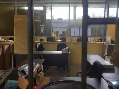  Kantor Dinsos P3APP KB Kabupaten Kepulauan Meranti yang kosong tanpa pegawai.