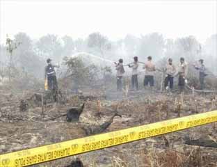 Polsek Bangko Pasang Police Line di Lahan Terbakar