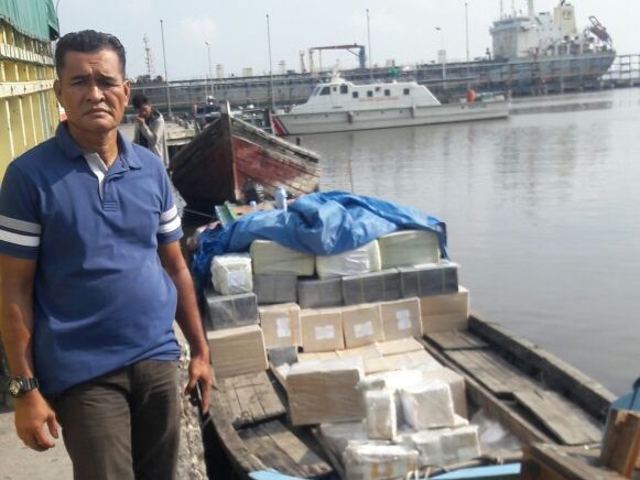 Tim patroli Bea dan Cukai Kota Dumai berhasil amankan ratusan kardus barang ilegal diduga asal Malaysia