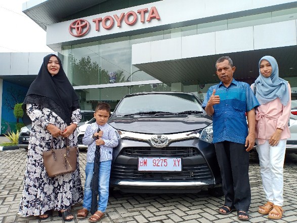 Ilustrasi keluarga Toyota