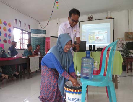 Suasana Pelatihan Sekolah Sehat bagi guru-guru sekolah dasar yang diadakan Tanoto Foundation di Area Baserah, Cerenti, Logas dan Peranap di area PT Riau Andalan Pulp and Paper (RAPP).