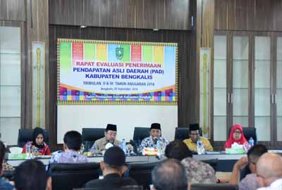 Suasana rapat Evaluasi Penerimaan PAD Kabupaten Bengkalis untuk triwulan II dan III tahun anggaran 2018.