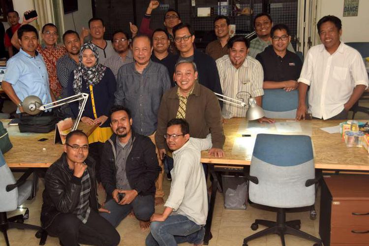 Sejumlah pemimpin redaksi media online di Indonesia berkumpul menggagas terbentuknya Asosiasi Media Siber Indonesia (AMSI). Foro kompas.com