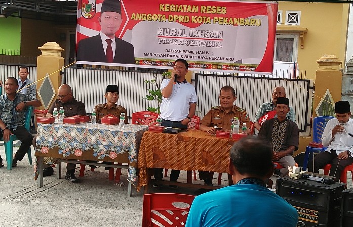 Reses Anggota DPRD Pekanbaru Nurul Ikhsan di Marpoyan Damai-Bukit Raya.