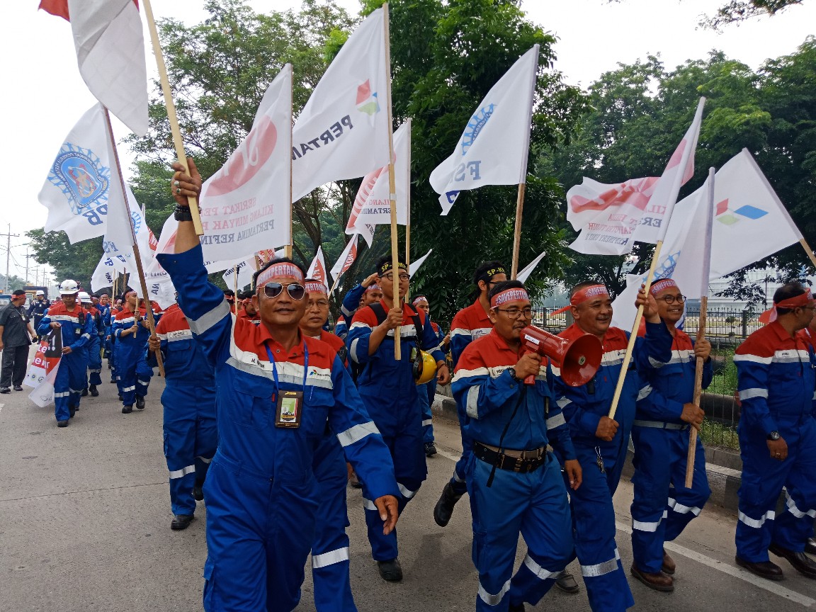 Demo 300 anggota SP Pertamina di Dumai, Riau.