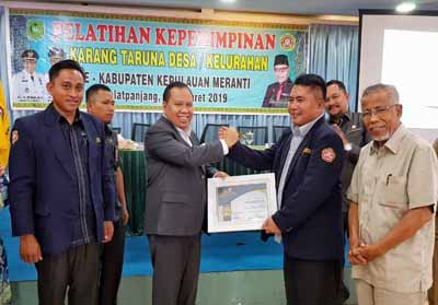 Pendidikan dan pelatihan dasar kepemimpinan pengurus Karang Taruna Kabupaten Kepulauan Meranti 