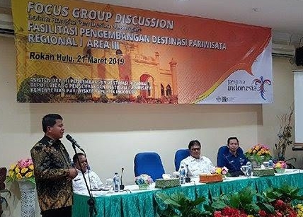 Sekda Rokan Hulu (Rohul), H. Abdul Haris buka focus group discussion pengembangan destinasi pariwisata regional 1 area III