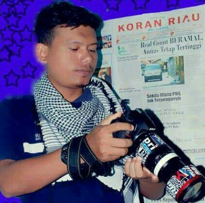 Syafii Manas saat masih bertugas sebagai jurnalis