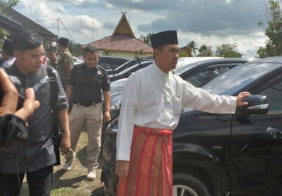 Gubernur Riau Syamsuar