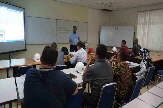   Sebanyak 7 Guru dari SMKN 1 Pangkalan Kerinci dan SMK Muhammadiyah Pekanbaru mengikuti program magang di RAPP.