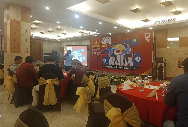 Media Gathering Kanwil DJP Riau, di salah satu ballroom hotel Pekanbaru, Rabu (20/11/2019) malam. 