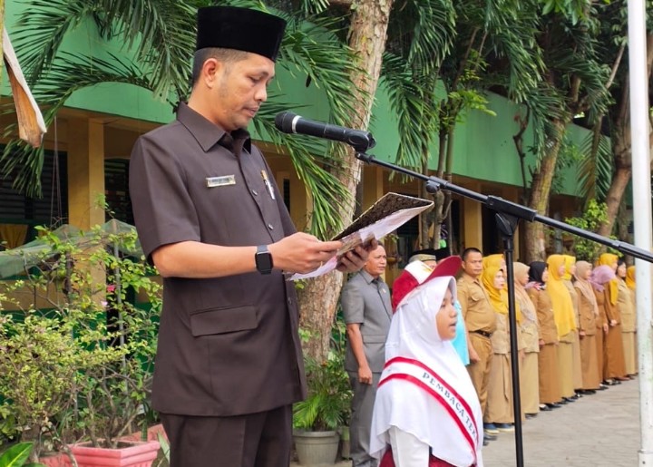Wakil DPRD Kota Pekanbaru Tengku Azwendi Fajri (TAF) untuk menjadi pembina upacara.