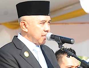 Gubernur Riau Arsyadjuliandi Rachman