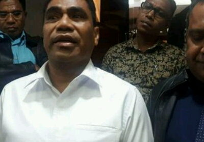 Sekda Pemprov Papua Titus Emanuel Adopehan Hery Dosinaen. Foto : Kompas