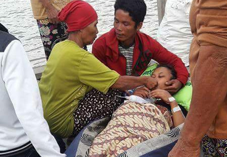 Pasien asal Pulau Topang dirujuk ke Tanjung Sanak melalui laut
