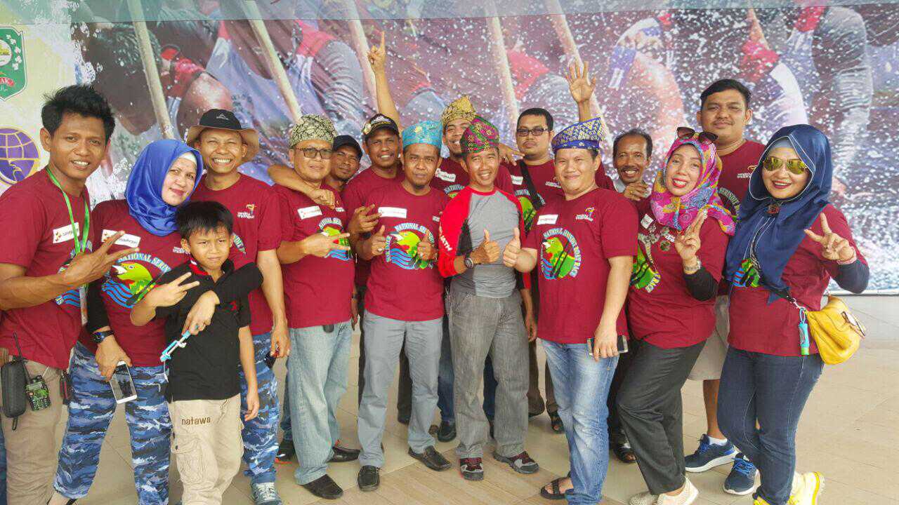 Komunitas ID42NER Chapter Riau foto bersama