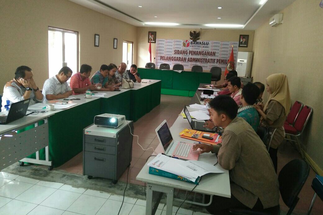 Rapat Sentra Penegakan Hukum Terpadu (Gakkumdu) yang terdiri dari Bawaslu, Polda dan Kejati Riau