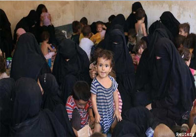 Istri dan anak anggota ISIS ditahan di Iraq.