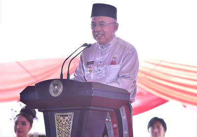 Gubernur Riau (Gubri) Arsyadjuliandi Rachman saat beri sambutan pada acara Hari Kebangkitan Tekhnologi Nasional (Haketeknas)