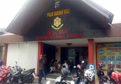 Direktorat Reserse Kriminal Khusus Polda Riau.