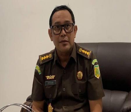 Asisten Pidsus Kejati Riau Imran Yusuf ungkap kasus dugaan korupsi di PMI Riau naik ke penyidikan (foto/klikmx)