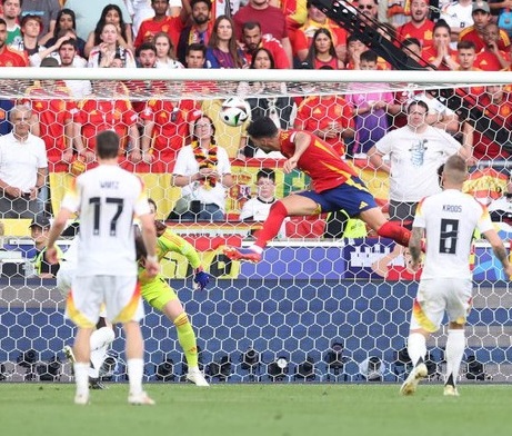 Spanyol menang 2-1 atas Jerman lewat perpanjangan waktu.