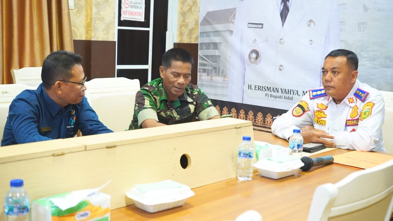 Rapat inflasi daerah Kabupaten Inhil melalui vidcom Diskominfo Pers Inhil (foto/Ayendra)