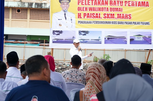 Walikota Dumai, Paisal beri sambutan usai peletakan batu pertama pembangunan agar buah BSR Dumai (foto/bambang)