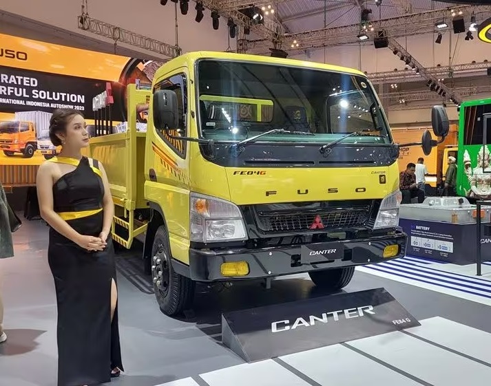 Mitsubishi Fuso Canter di GIIAS 2023