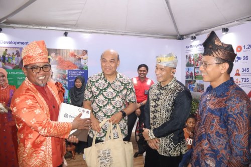 Manajemen RAPP bersama Bupati Pelalawan dalam kegiatan Helat Pelalawan 2026.(foto: andi/halloriau.com)