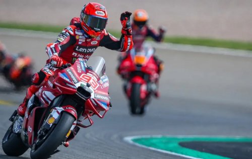 Marc Marquez rajai FP1 MotoGP Aragon 2026.(foto: int)