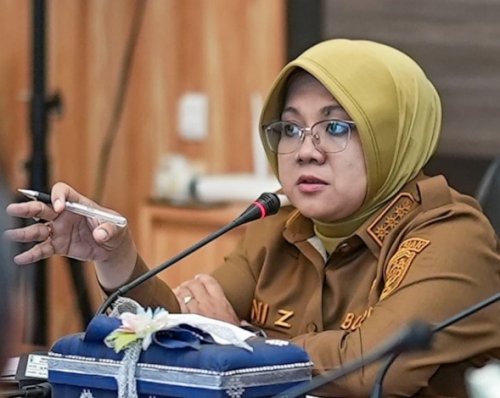Bupati Siak Afni.