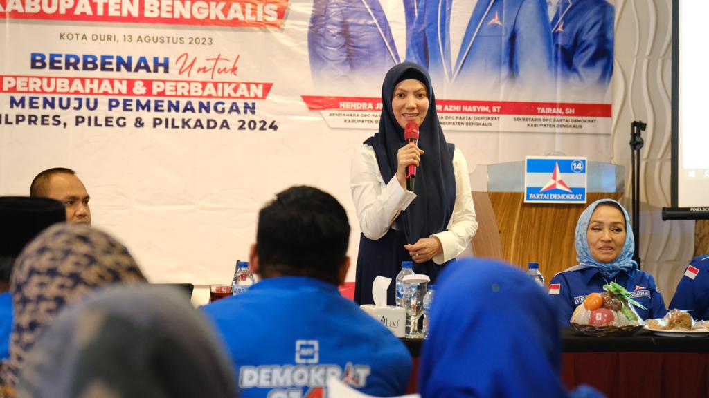 Bacaleg Demokrat untuk DPR RI Dapil Riau 1, Sulastri.(foto: rinai/halloriau.com)