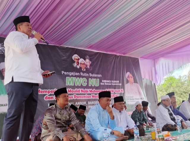 Alfedri menghadiri undangan dari IPHI Siak dalam acara Maulid Nabi di Dusun Mukti Sari (foto/diana)