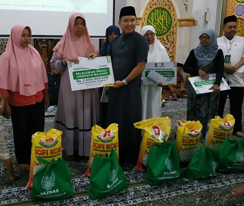 Wabup Pelalawan, Husni Thamrin saat kegiatan peringatan Isra Mi