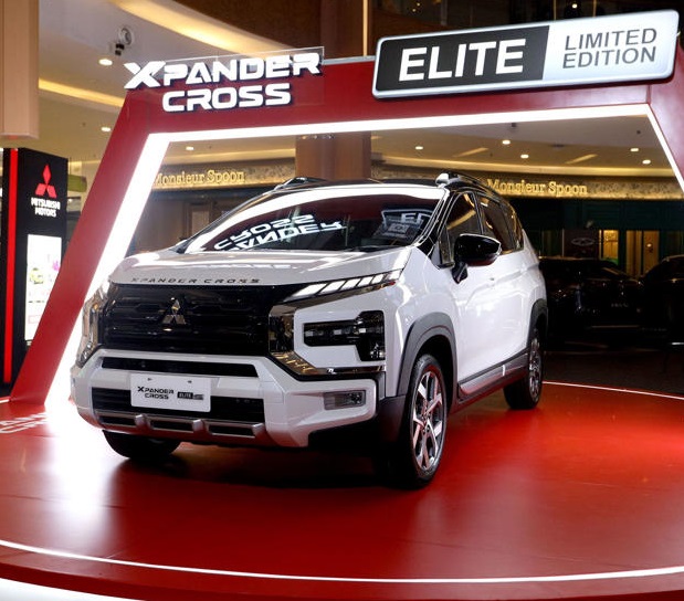 Xpander Cross Elite Limited Edition .