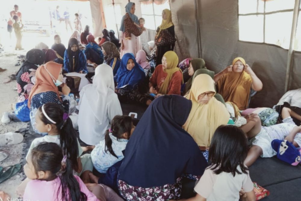 Puluhan warga Kecamatan Pusako, Siak terdampak banjir dan mengungsi ke tenda darurat (foto/int)