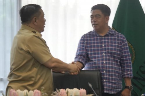 Plt Bupati Kuansing temui Plt Gubernur Riau, sampaikan terkait kesiapan FPJ 2026.(foto: ultra/halloriau.com)