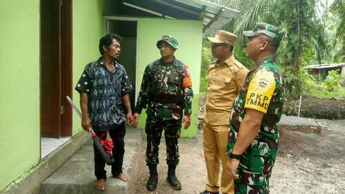 Program TMMD ke-125 Kodim 0321/Rohil ditutup dengan penyerahan kunci rumah layak huni. (Foto: Afrizal)